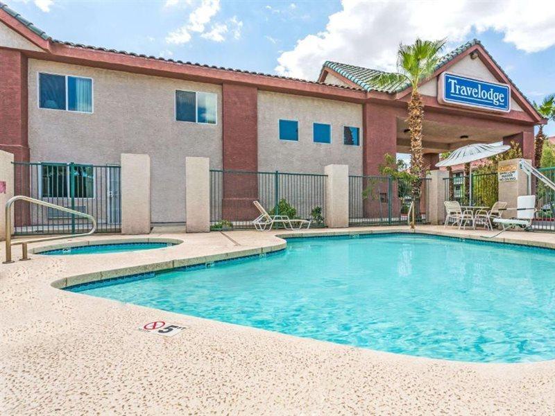 Days Inn By Wyndham Phoenix West Dış mekan fotoğraf