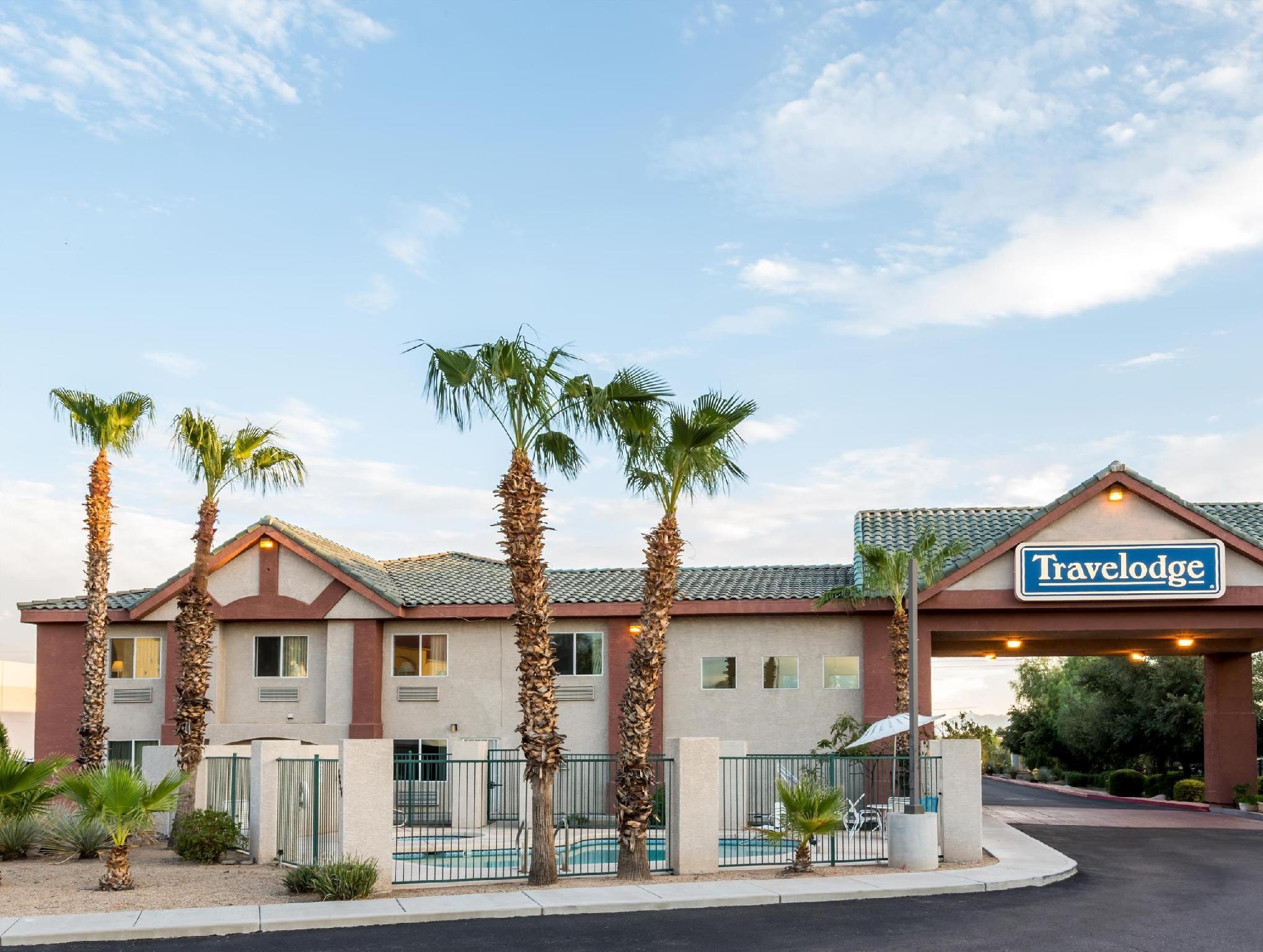 Days Inn By Wyndham Phoenix West Dış mekan fotoğraf